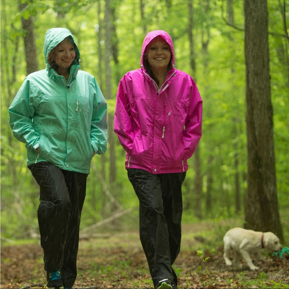 Frogg Toggs Ultra Light Waterproof  Breathable Rain Jacket Women's Size L used